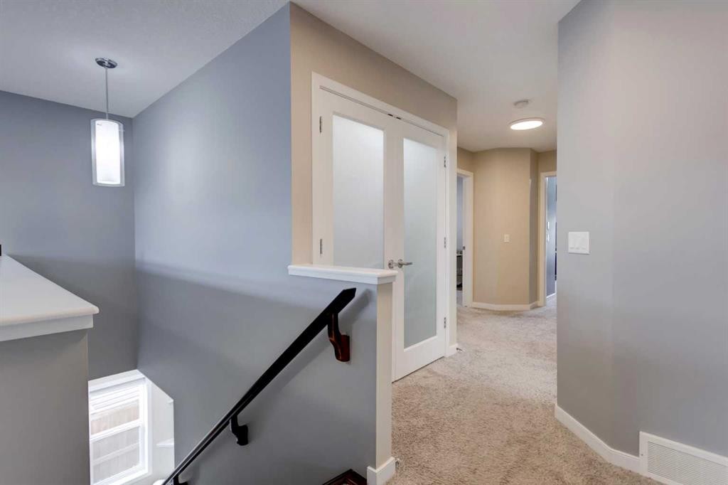 26 Walden Court Se, Calgary, AB