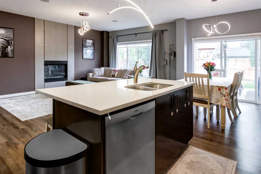 26 Walden Court Se, Calgary, AB