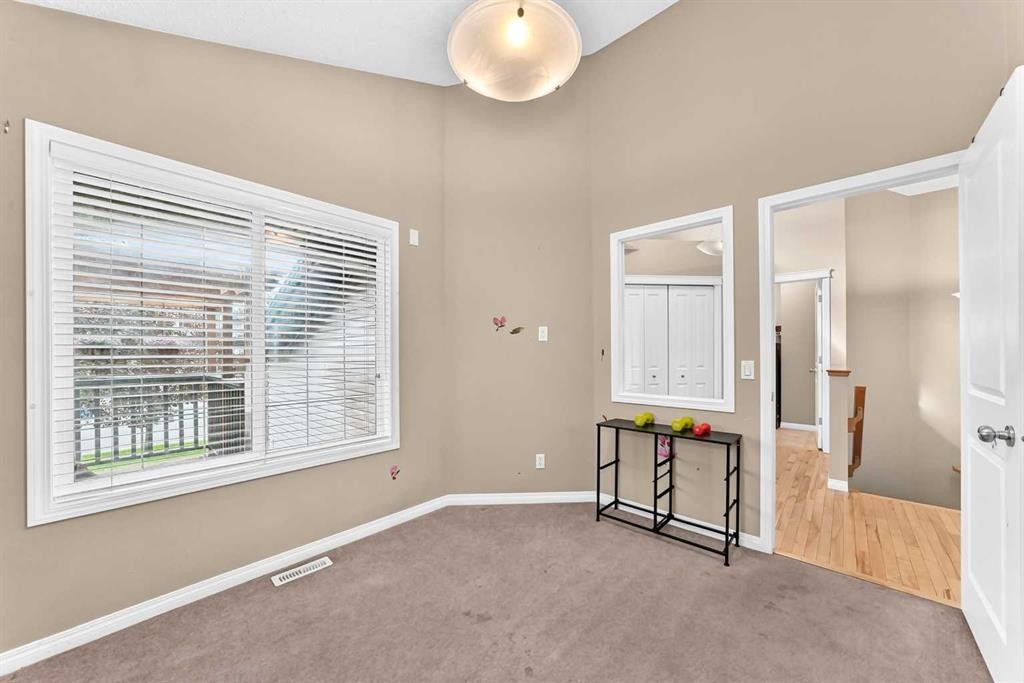 14 Brightondale Park Se, Calgary, AB