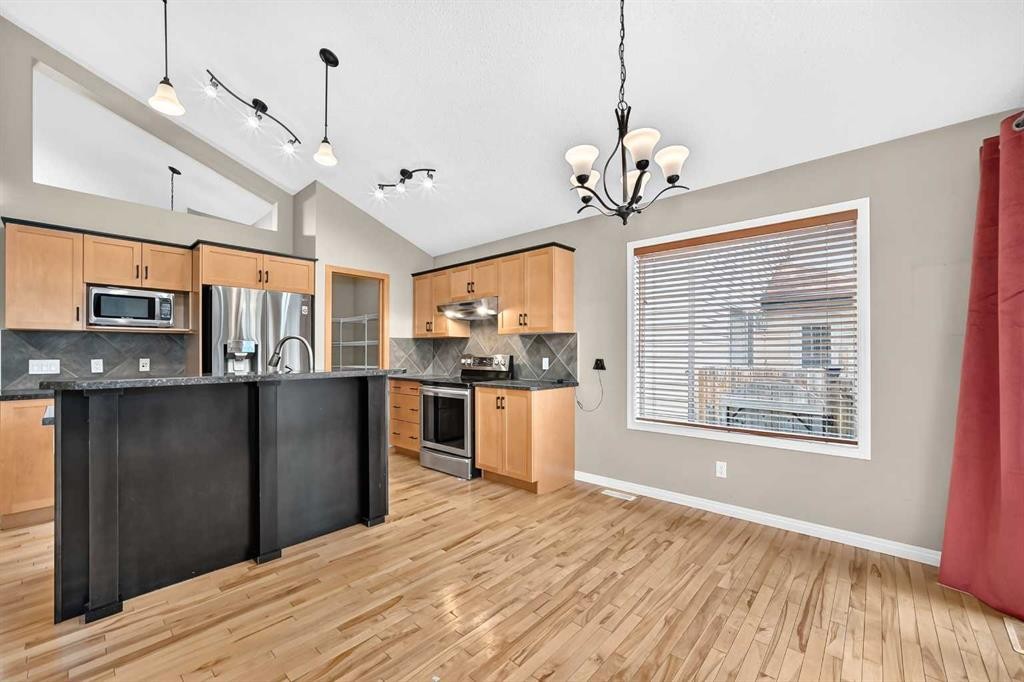 14 Brightondale Park Se, Calgary, AB