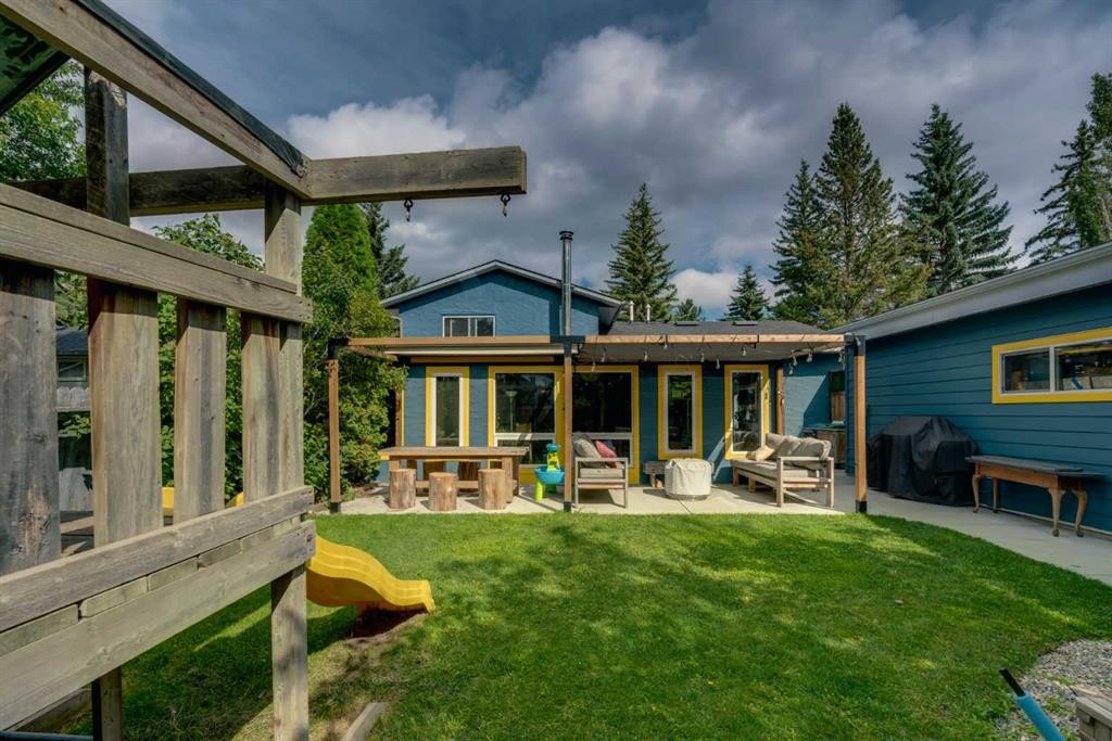 155 Brookgreen Drive Sw, Calgary, AB