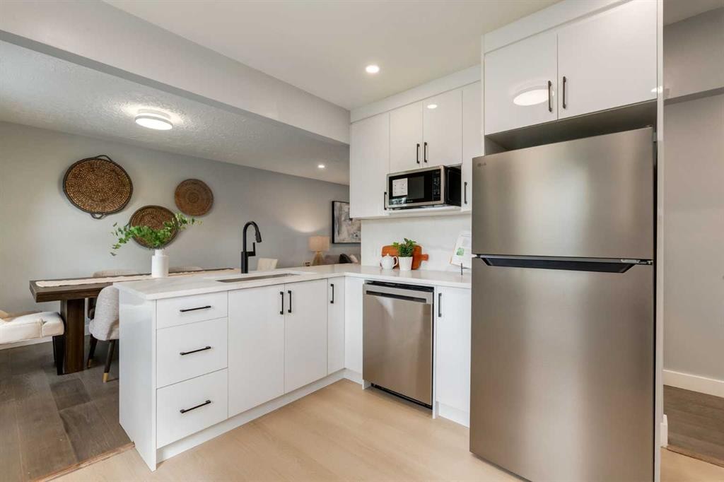 1051 8 Avenue Ne, Calgary, AB