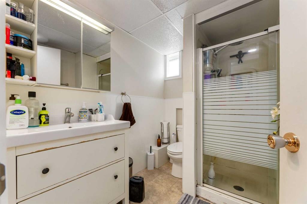 1051 8 Avenue Ne, Calgary, AB