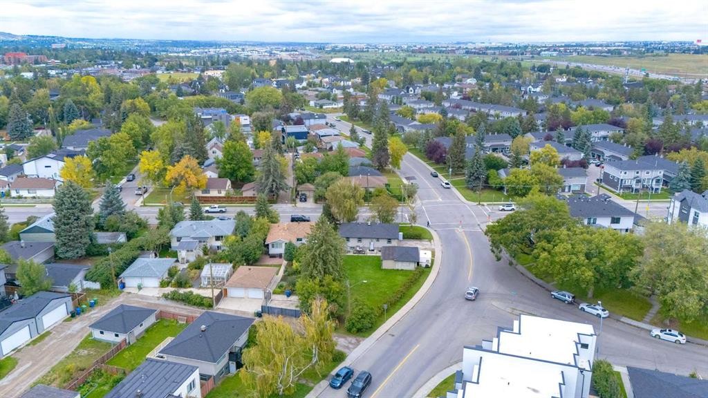 1051 8 Avenue Ne, Calgary, AB