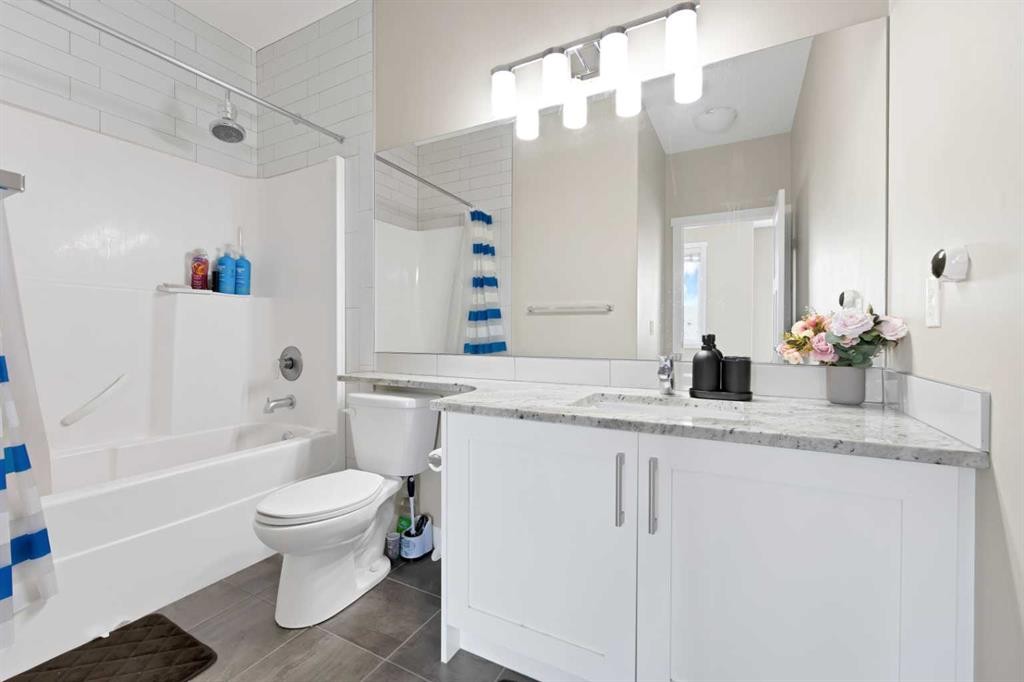 563 Evanston Manor Nw, Calgary, AB