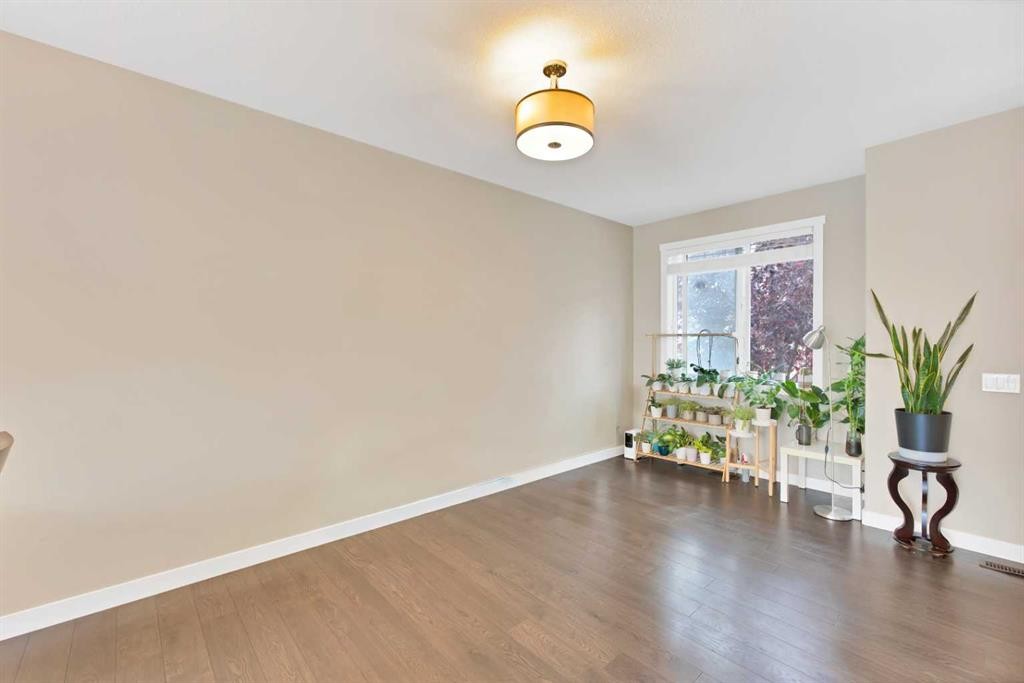 563 Evanston Manor Nw, Calgary, AB
