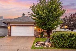 17 Westfall Crescent Okotoks, AB T0L 1V6