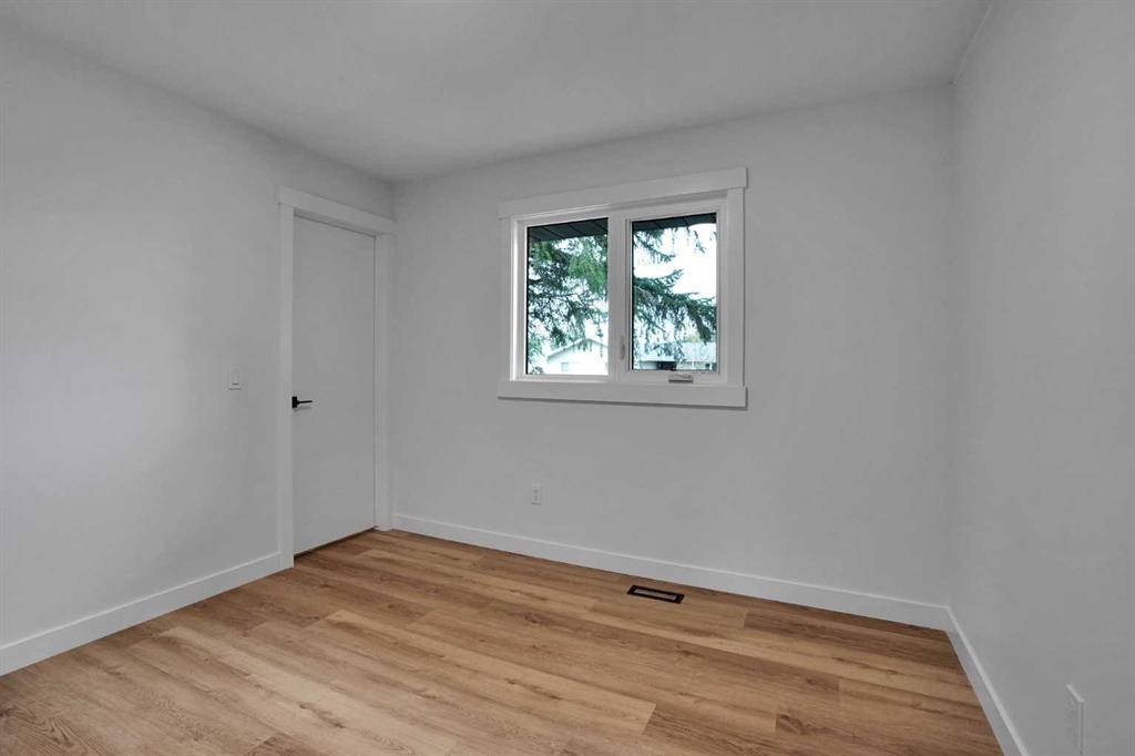 100 Fairview Drive Se, Calgary, AB