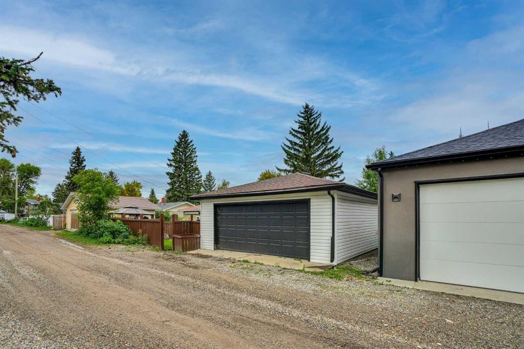 100 Fairview Drive Se, Calgary, AB