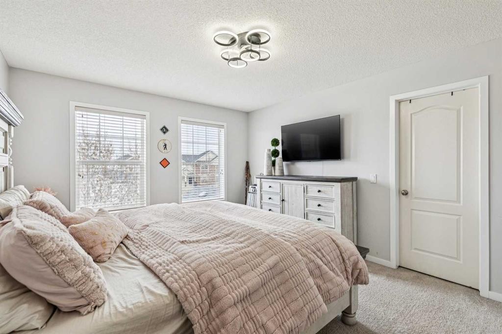 524 Cranston Drive Se, Calgary, AB
