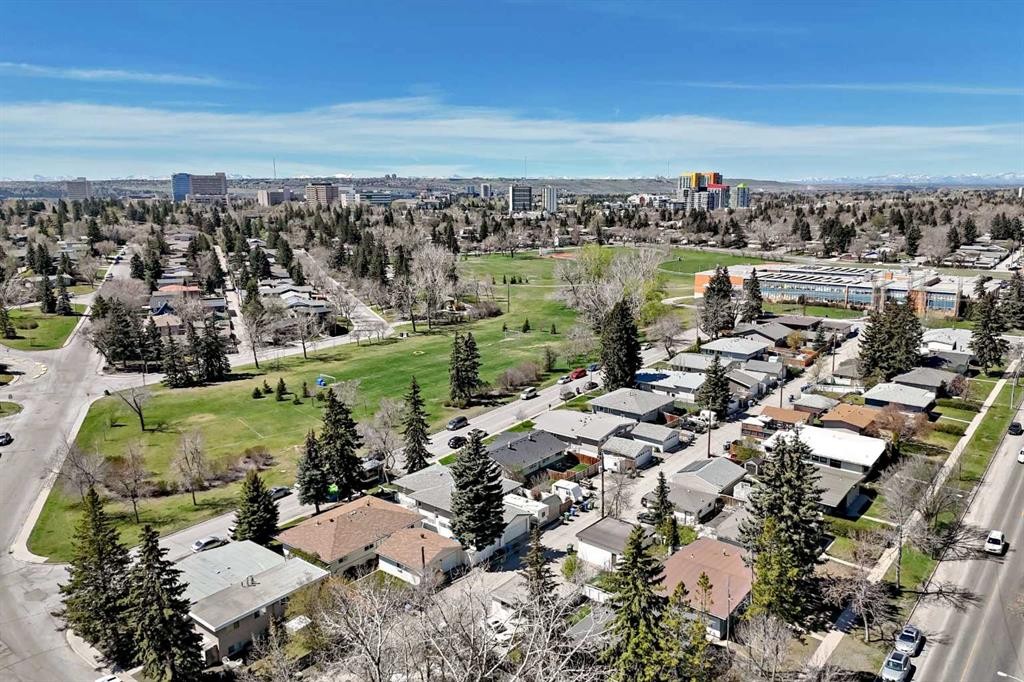 29 Chisholm Crescent Nw, Calgary, AB