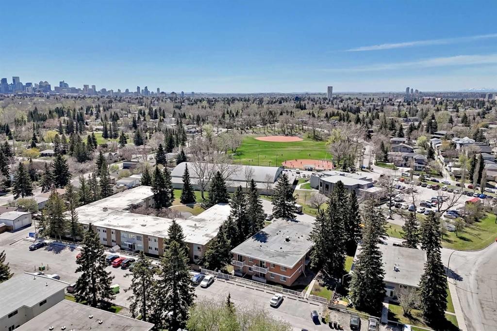 29 Chisholm Crescent Nw, Calgary, AB