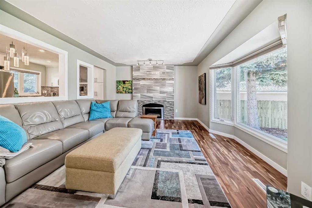 29 Chisholm Crescent Nw, Calgary, AB