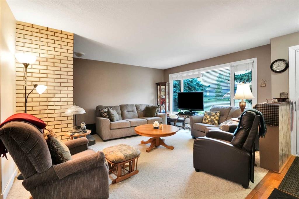 534 Prospect Avenue, Acme, AB
