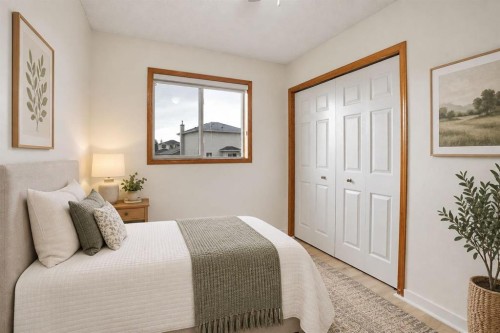 7198 Laguna Way Ne, Calgary, AB 