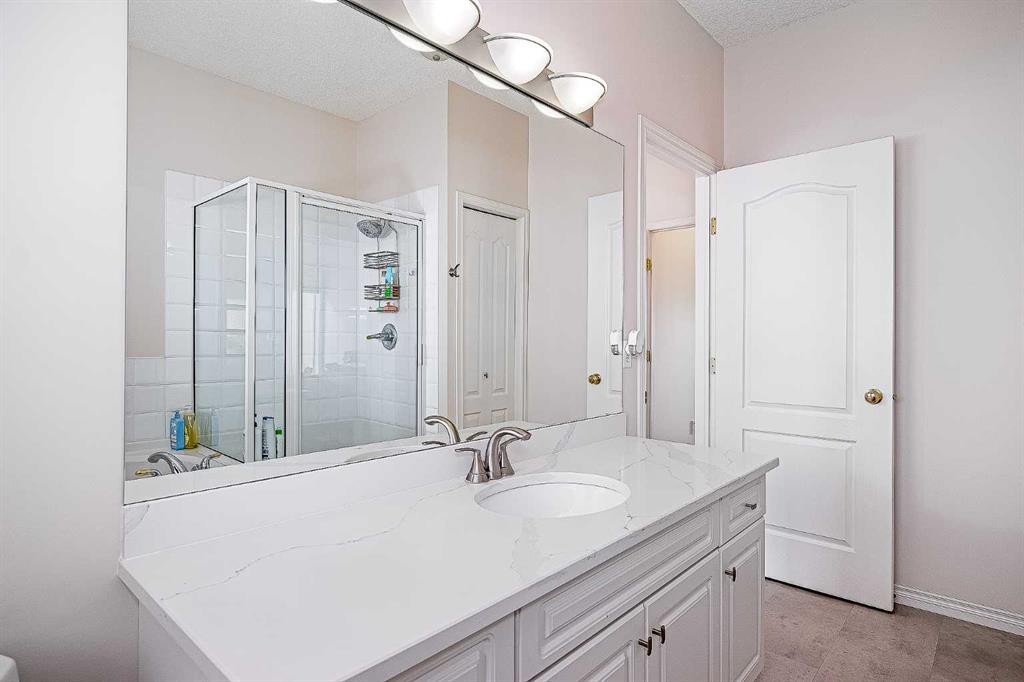 81 Sierra Morena Landing Sw, Calgary, AB