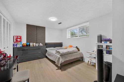4604 29 Avenue Nw, Calgary, AB 