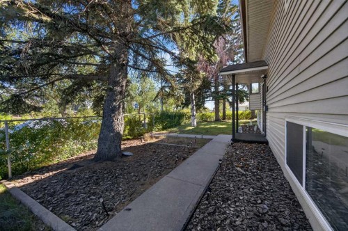4604 29 Avenue Nw, Calgary, AB 