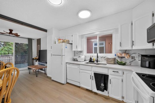 4604 29 Avenue Nw, Calgary, AB 