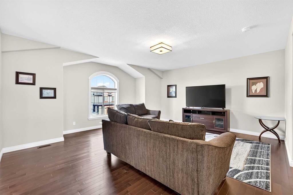 149 Marquis View Se, Calgary, AB
