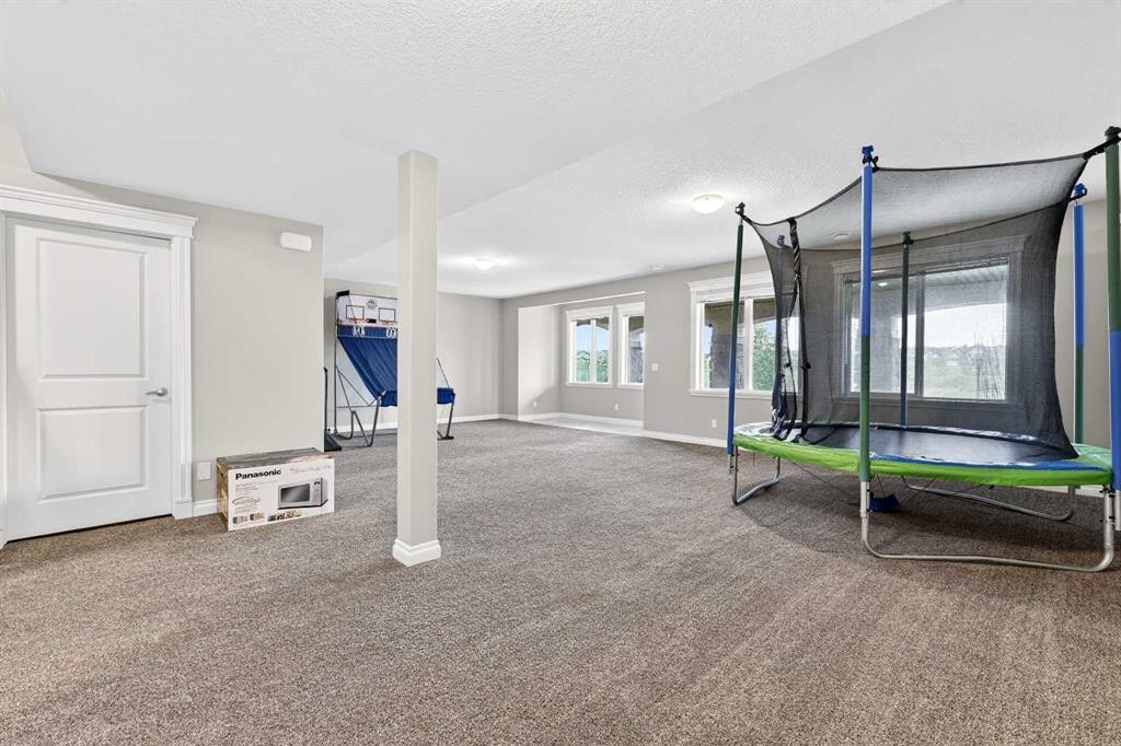 149 Marquis View Se, Calgary, AB