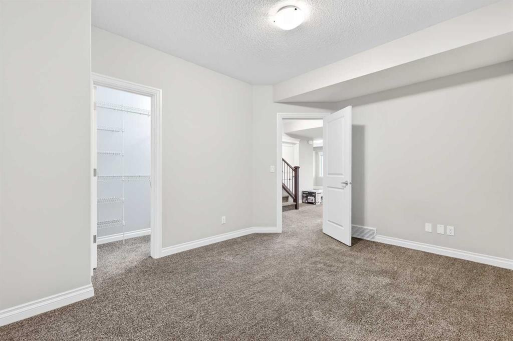 149 Marquis View Se, Calgary, AB
