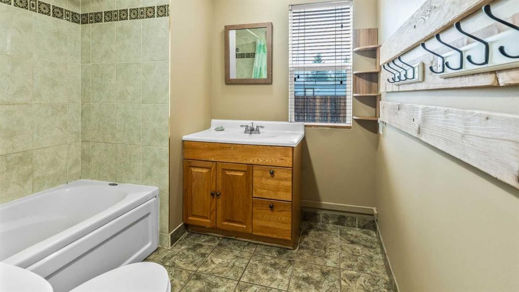 24 Spring Haven Close Se, Airdrie, AB