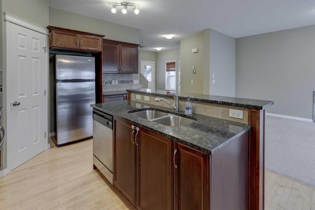 108 Kinlea Link Nw, Calgary, AB