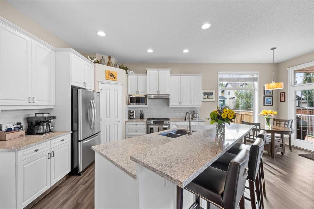 16 Royal Oak Heights Nw, Calgary, AB