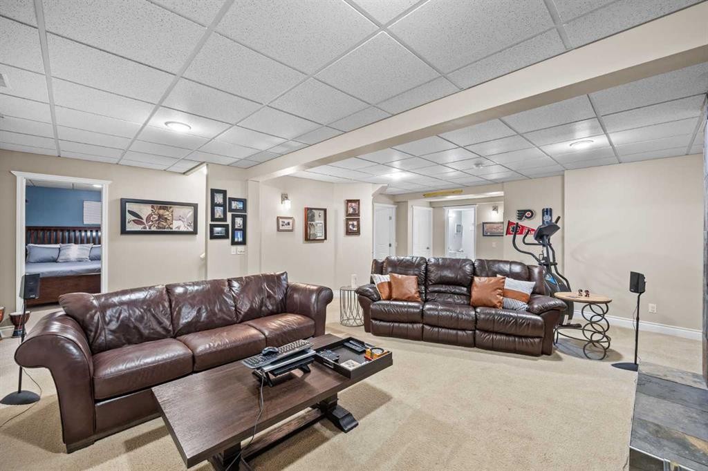 16 Royal Oak Heights Nw, Calgary, AB