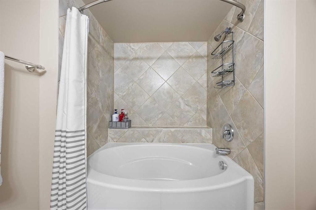 16 Royal Oak Heights Nw, Calgary, AB