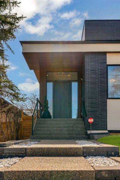 1027 39 Avenue Nw, Calgary, AB