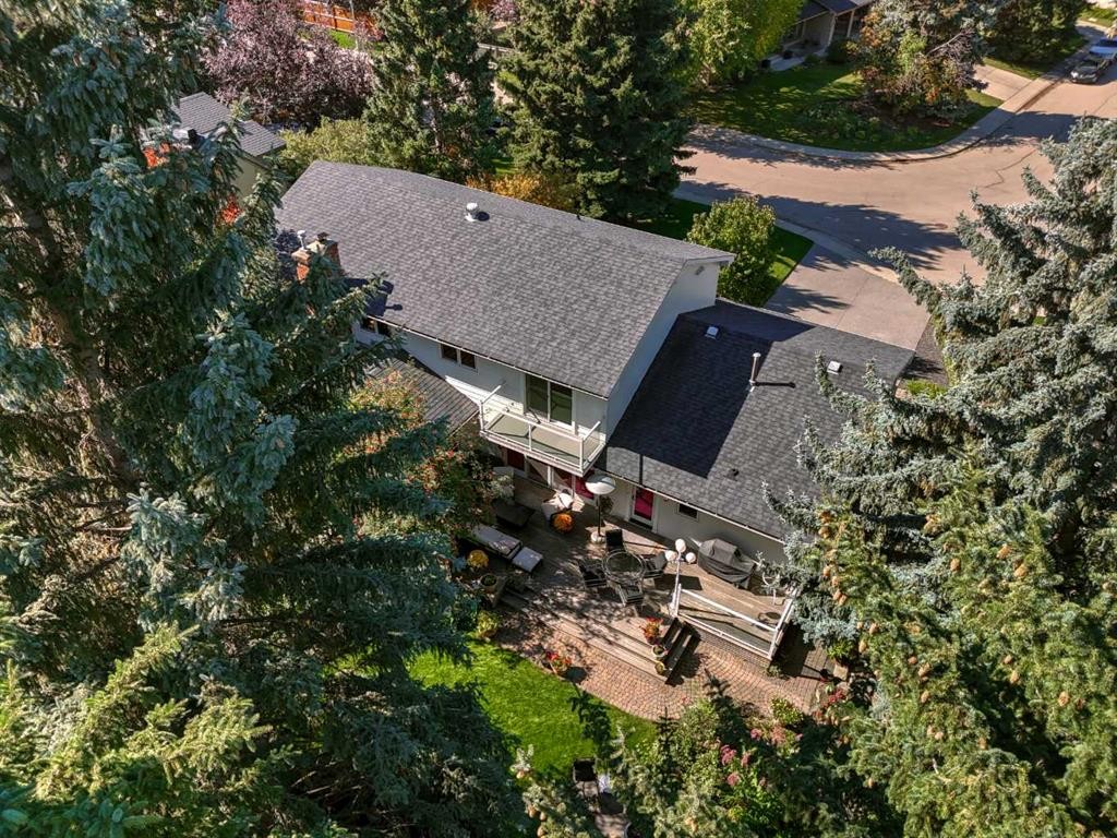 636 Wilderness Drive Se, Calgary, AB