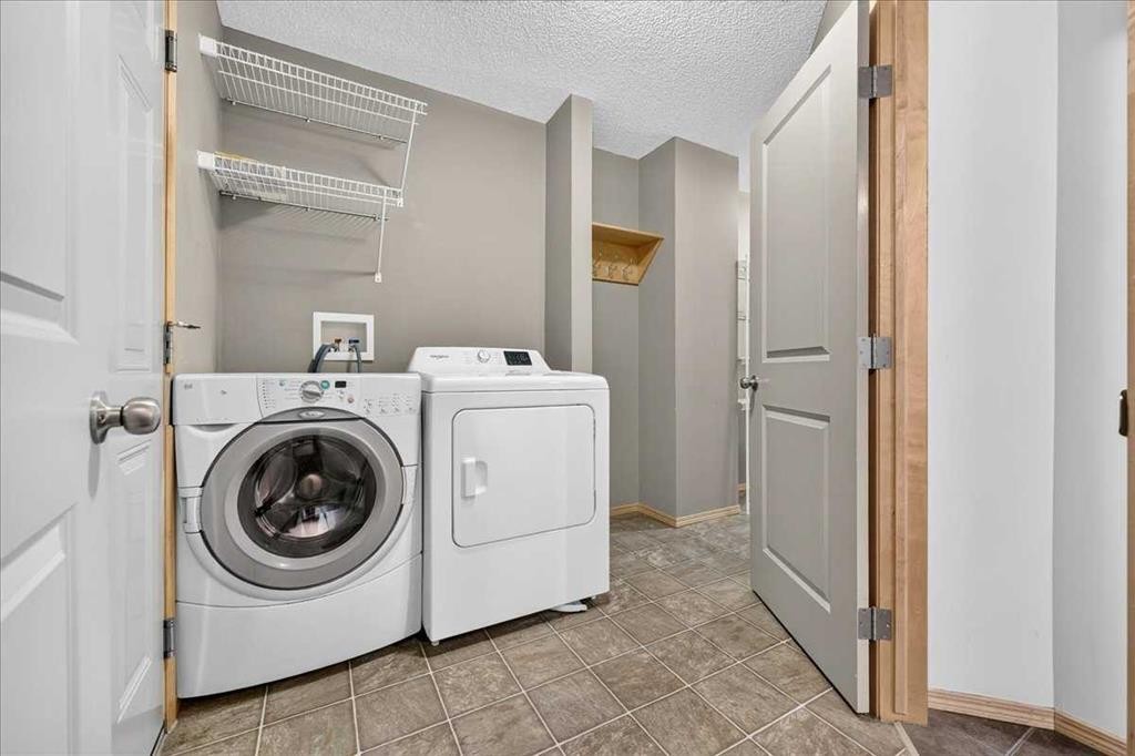 177 Royal Birch Terrace Nw, Calgary, AB