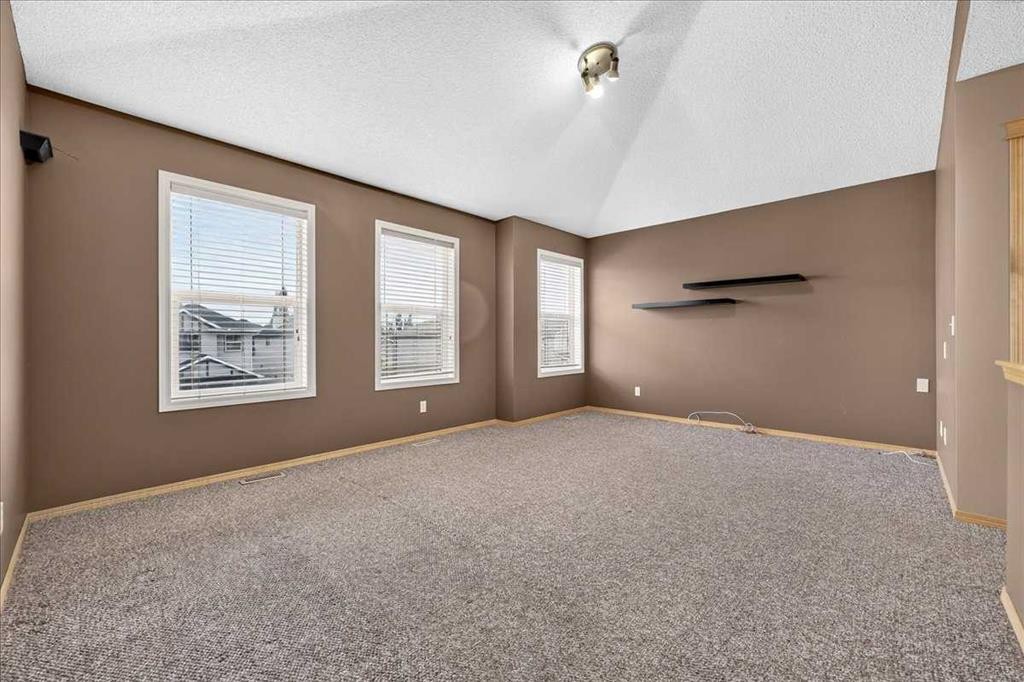 177 Royal Birch Terrace Nw, Calgary, AB