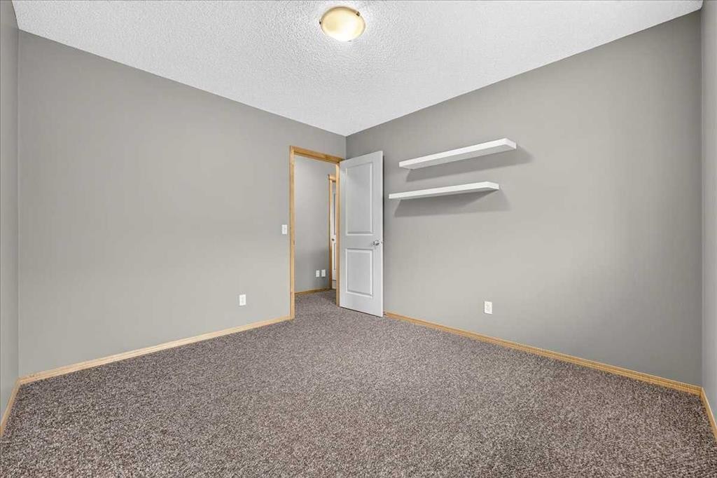 177 Royal Birch Terrace Nw, Calgary, AB