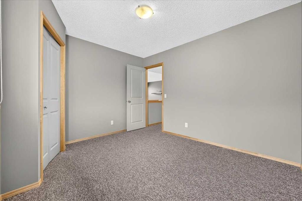 177 Royal Birch Terrace Nw, Calgary, AB