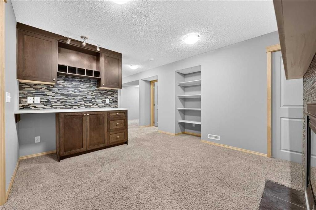 177 Royal Birch Terrace Nw, Calgary, AB