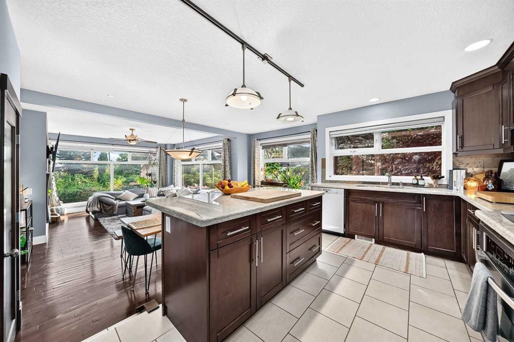 2919 17 Street Sw, Calgary, AB