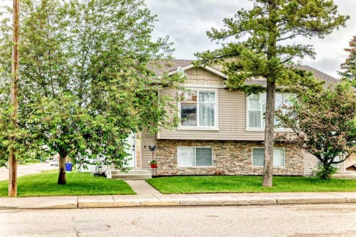 5138 51 Street  Olds, AB T4H 1H1