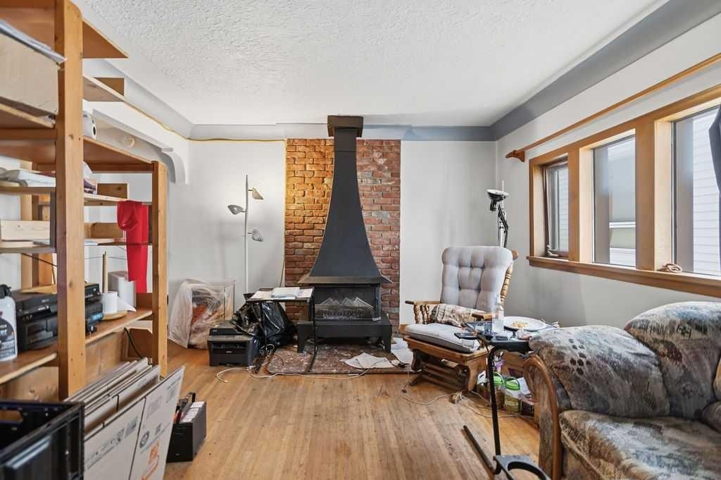 411 37 Avenue Nw, Calgary, AB