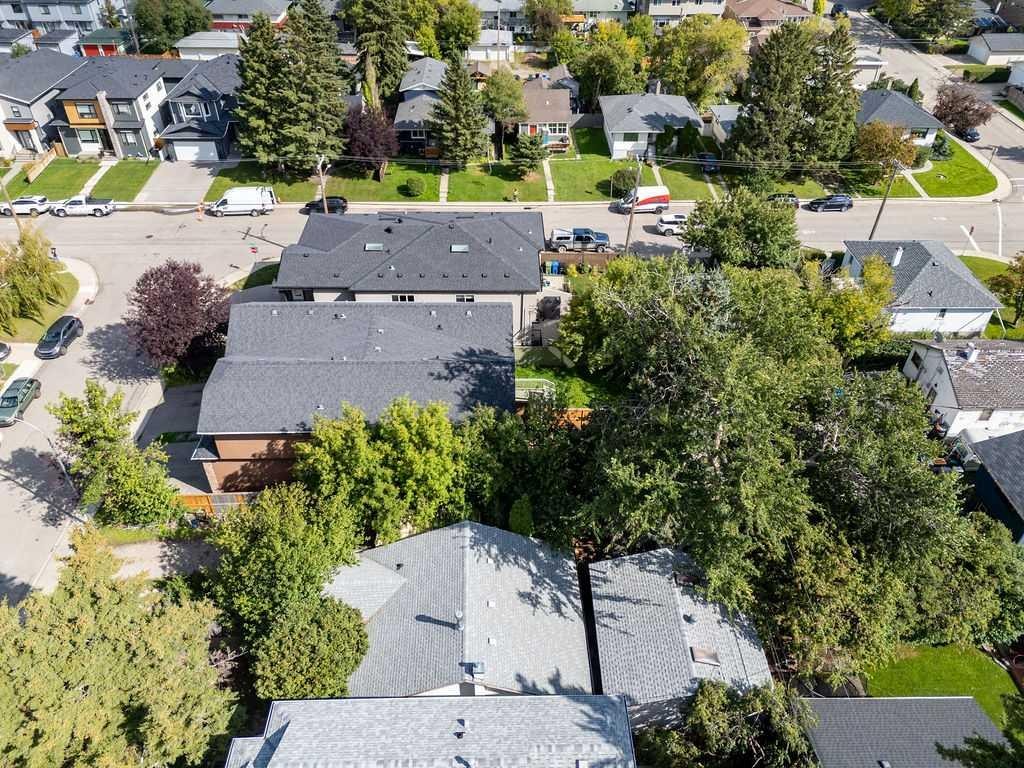 411 37 Avenue Nw, Calgary, AB