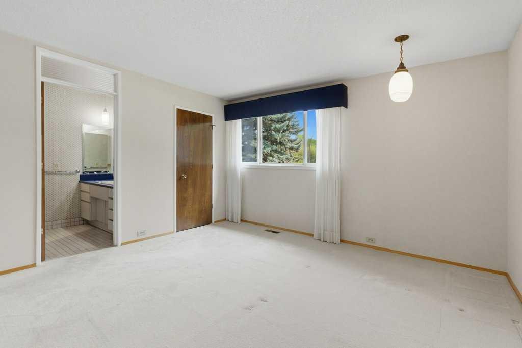 1032 Cannock Place Sw, Calgary, AB