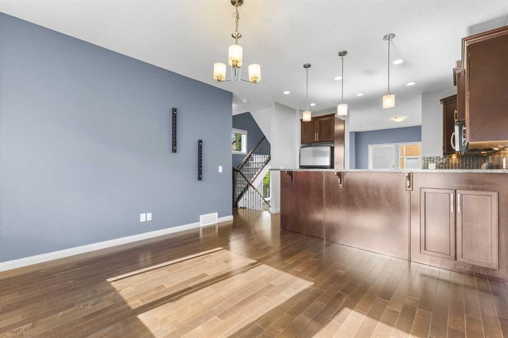 1010 Wentworth Villas Sw, Calgary, AB