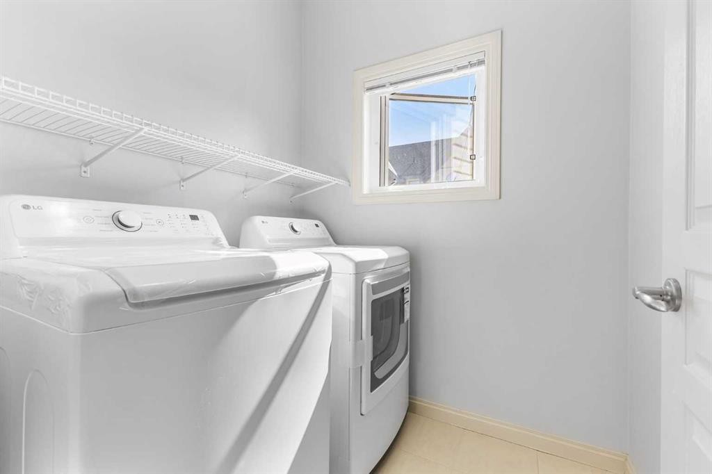 1010 Wentworth Villas Sw, Calgary, AB
