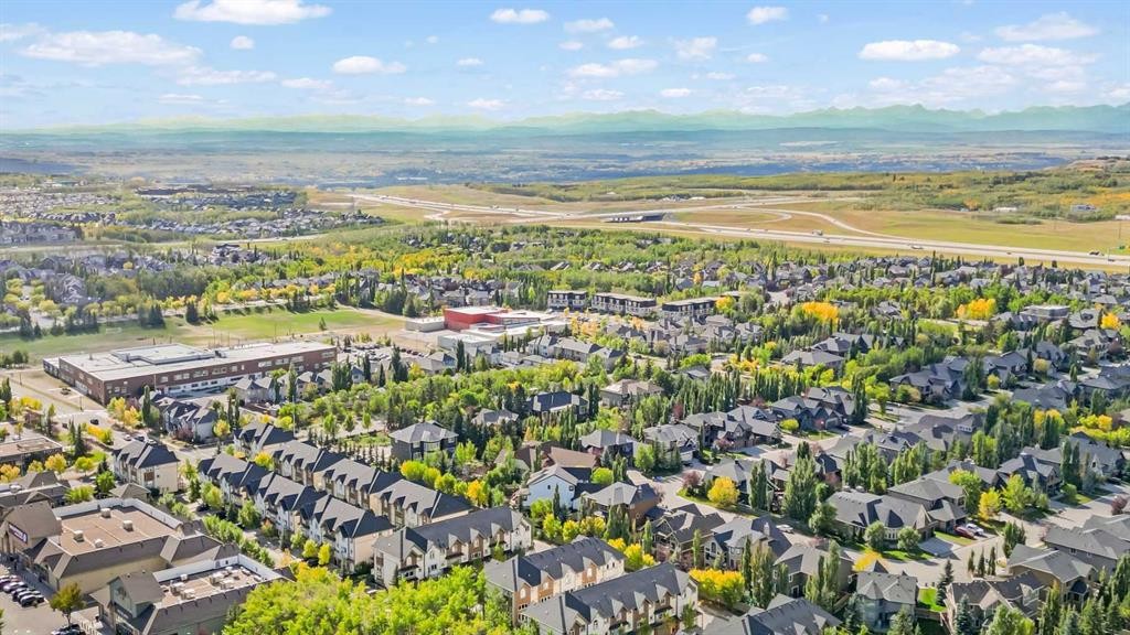 1010 Wentworth Villas Sw, Calgary, AB