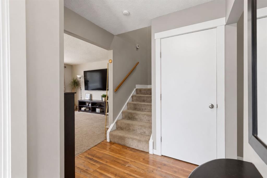 3101 41 Street Sw, Calgary, AB