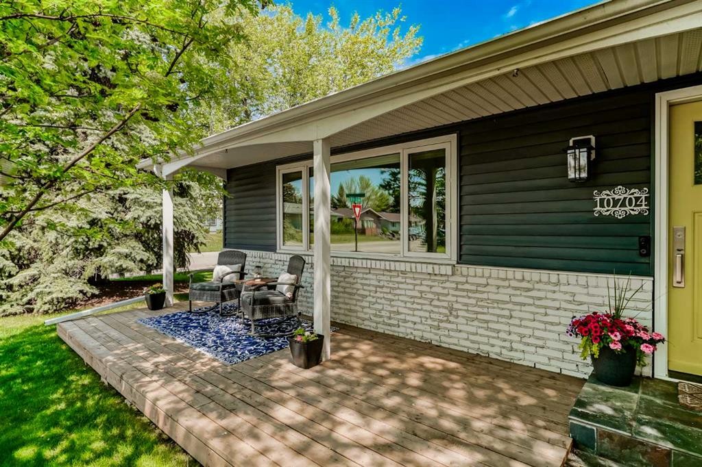 10704 Maplecrest Road Se, Calgary, AB