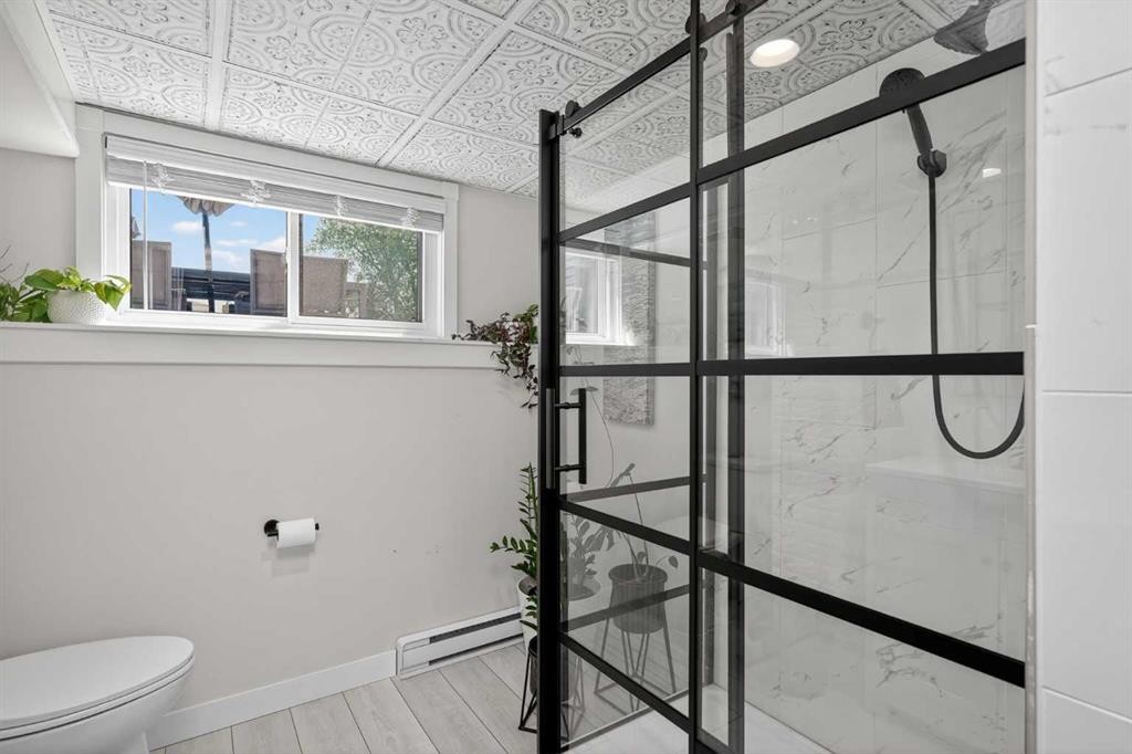 10704 Maplecrest Road Se, Calgary, AB