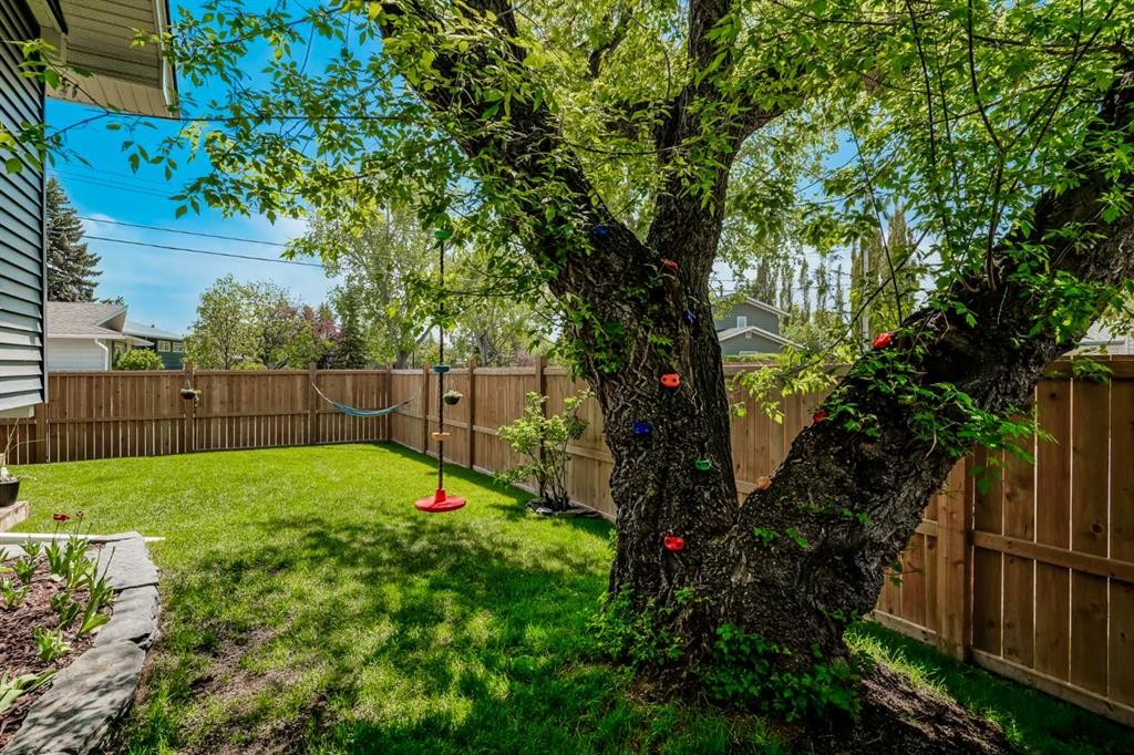 10704 Maplecrest Road Se, Calgary, AB